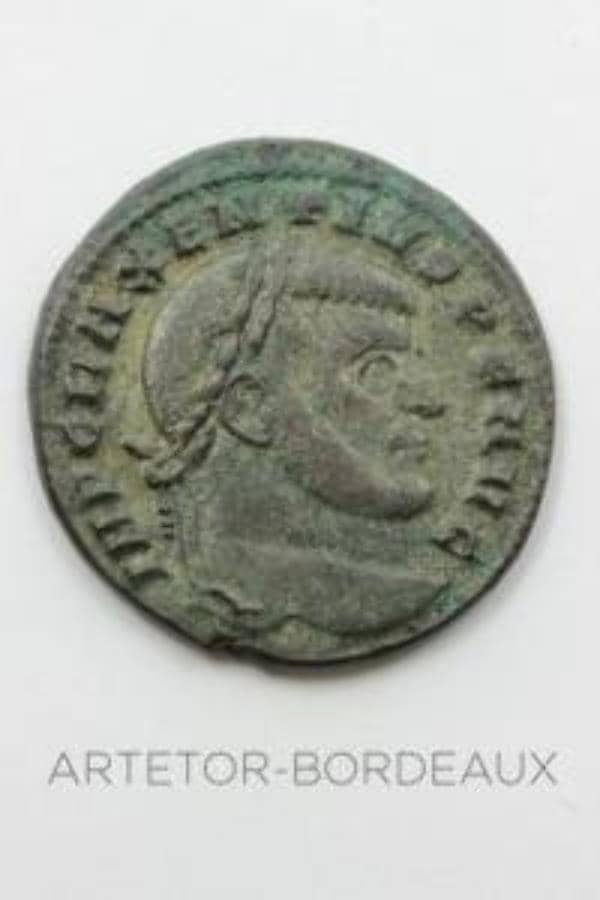 Follis ou nummus Maxence, photo 1 of 2