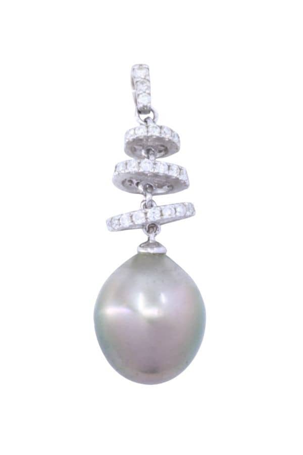 PENDENTIF PERLE DE TAHITI ET DIAMANTS, photo 2 sur 3