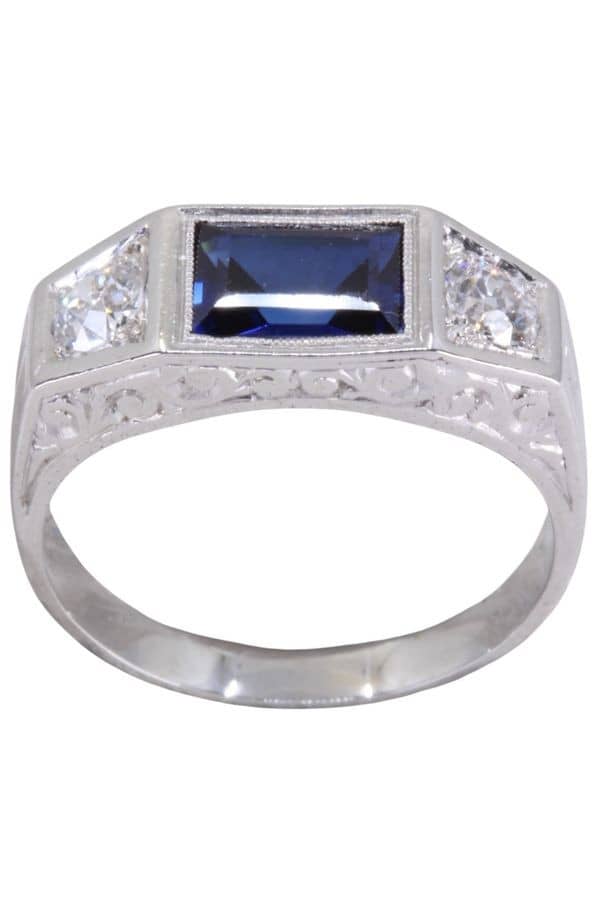 BAGUE ART-DÉCO SAPHIR ET DIAMANTS, photo 2 sur 3